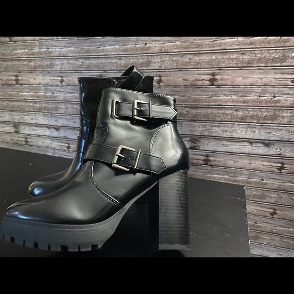 Brand new women shoes - Picture 2 of 5